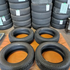 【G0408】BRIDGESTONE BLIZZAK VRX2 215/60R17 スタッドレスタイヤ４本セットの画像1