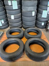 【G0408】BRIDGESTONE BLIZZAK VRX2 215/60R17 スタッドレスタイヤ４本セット_画像1