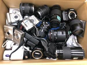 カメラ/一眼レフ/ビデオ/レンズ/付属品/デジカメなど 大量 まとめ 未チェック ジャンク 現状品 Canon/Nikon/SONY【No.17-172/0/0】