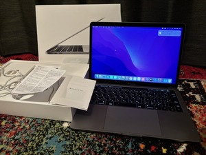 送料無料 MacBook Pro (13-inch, 2016, Thunderbolt 3ポートx 4) L