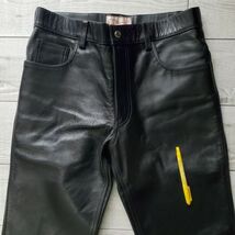 Y'2 LEATHER Riding Master ワイツーレザー■美品 馬革 レザーパンツ ストレート 日本製 W32 黒 ホースハイド 裏地あり 革パン バイカー_画像4