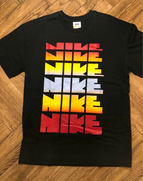 NIKE ナイキ　デカロゴ　tシャツ　Ｍ