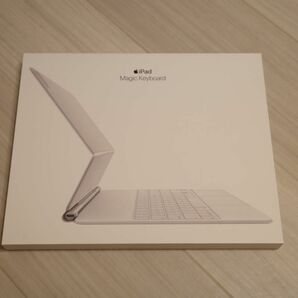 iPad Pro 12.9インチ 第5世代)用 Magic Keyboard 日本語 ホワイト MJQL3J／A