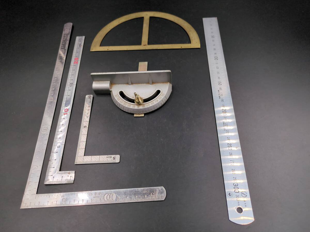 本物ドライカーボンスケール 携帯用ミニスケール 50㎜ 特殊目盛り 定規ものさし 本物ドライカーボンスケール 携帯用ミニスケール 50㎜ 特殊目盛り 定規ものさし