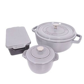 【STAUB ストウブ 調理器具 3点おまとめ】鍋 ケーキ&ブレッドパン ココット 現状品 本体のみ 台所用品★6388の画像1