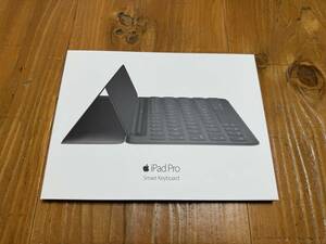 [未使用］iPad Pro Smart Keyboard （9.7インチ）MM2L2AM/A