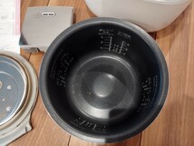 Panasonic 可変圧力 IH 炊飯器 SR-PA106 5合 17年製 パナソニック 白色_画像4