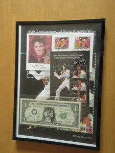 エルビス・プレスリー　　「グッズの掛け物」　35th Anniversary of Elvis Preslry's 21×31㎝　ガラスケース入り紐かけ