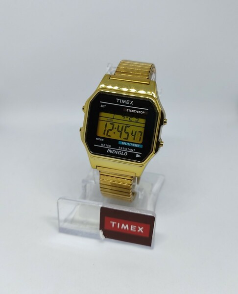 【中古】TIMEX タイメックス　クラシックデジタル　ゴールド　tx-t78677　社外品メタルエクスパンションベルト