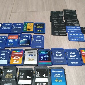 SDカード MicroSDカード USBメモリー SONY SanDisk メモリースティック アダプターなど いろいろまとめ 中古の画像4