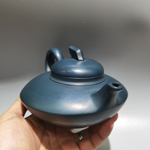 【蔵友館蔵品・紫砂壺・飛盤壺・呉群祥款・綠泥】・茶具・茶道品・希少珍品・賞物・中国古美術_画像5