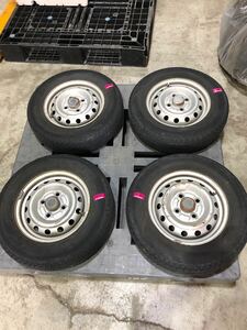 228 O【中古】ヨコハマタイヤ　軽トラック軽バン向けタイヤ4本セット リム12in タイヤ幅145mm 145/80R12 80/78N LT