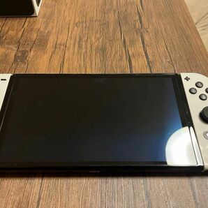 Nintendo switch 有機ELモデル ホワイト