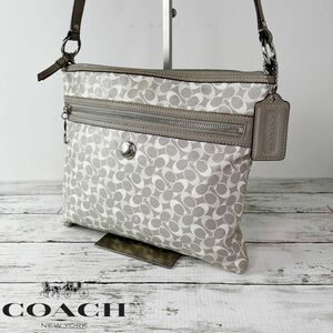 COACH コーチ シグネチャー レザー ショルダーバッグ P17