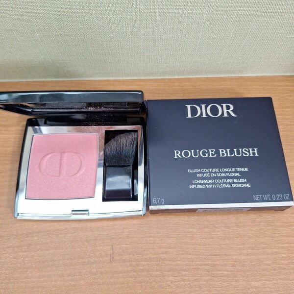 Dior スキン ルージュ ブラッシュ チーク 212 チュチュ