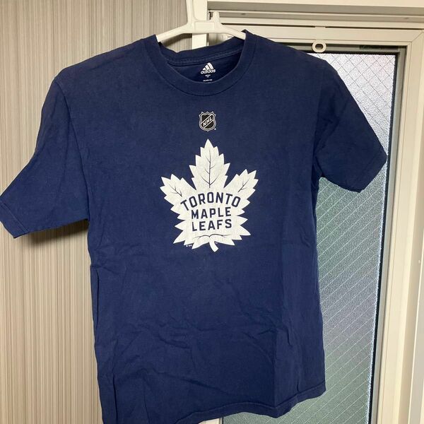 Tシャツ　(Toronto Maple Leafs)