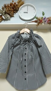 【新品】★NARA＊CAMICIE★お洒落な色合いのボーダー柄で二枚合わせの襟やリボンが素敵なブラウス♪サイズ／I