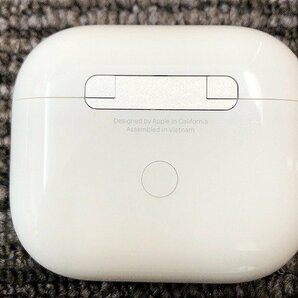 TAG14479相 Apple AirPods A2566 ジャンク品 直接お渡し歓迎の画像6