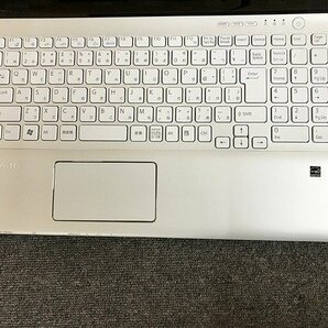 SMG44139相 SONY ノートPC SVE15113FJW Pentium メモリ4GB HDD640GB 現状品 直接お渡し歓迎の画像4