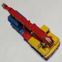 車のおもちゃ パワークレーン POWER CRANE Yonezawa Dinpet FUSO SERIES 1/60 全長約175㎜ 幅約50㎜ 日本製 ミニカー 建設車両 レトロ_画像3