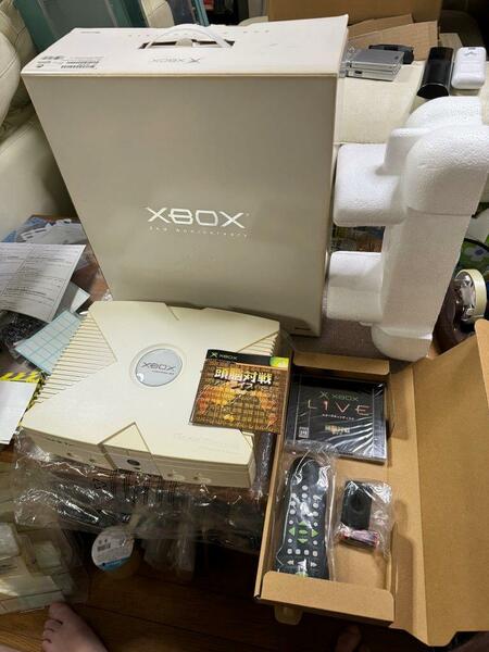 XBOX 本体 ピュアホワイト / Pure White 1000台限定 動作未確認 ジャンク 添付品・状態画は像参照 送料無料 同梱可