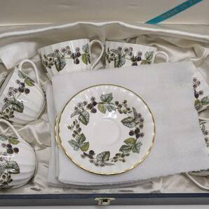 【RG-1625】【1円～】ROYAL WORCESTER BONE CHINA カップアンドソーサー 小 箱付 ロイヤルウースター ボーンチャイナ 中古品 保管品 現状品の画像4