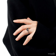 シルバー925 リング 指輪 レディース シルバー 細身 個性派 ブラック 槌目 焦げ 金属アレルギー フリーサイズ_画像4