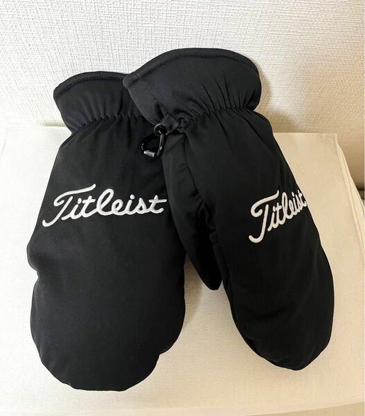 【美品】タイトリスト　Titleist　ゴルフ　防寒ミトン　裏起毛　グローブ　手袋　