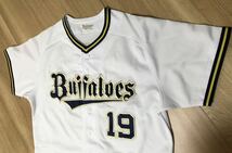 オリックス バファローズ ユニフォーム ハイクオリティー L 山岡 19 ORIX Buffaloes 美品 ホワイト　ホーム　ユニホーム　やまおか_画像2