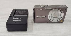 Panasonic/パナソニック　LUMIX　DMC-FX30　28mm 1:2.8-5.6/4.6-16.4　通電・簡易動作確認済　現状品　中古　※画面やや黄ばみあり訳あり