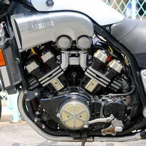 Yamaha `95 V-MAX 1200 2WE 3600マイルの極低走行車 ホワイトマックス エンジンかかり良く好調！ VMAXの画像9