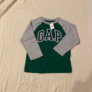 未使用　タグ付き　GAP 長袖Tシャツ 3Yrs 100cm相当