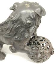 無銘 獅子 玉乗り獅子 狛犬 シーサー レトロ 時代物 置物 縁起物 飾物 総重量 約7kg 中古品_画像5