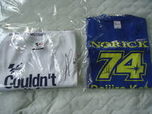 激レア MotoGP 2012 サイン入りTシャツ ペドロサ　　2010　オフィシャル　DORNA　Tシャツ　ツインリンクモテギ　_画像2