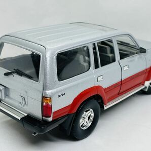 1/18 トヨタLAND CRUISER LIMITED Road Tough大型モデル(オートアート・京商)の画像3