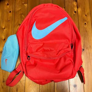 【美品】NIKE リュックサック オレンジ 未使用　バッグ ナイキ