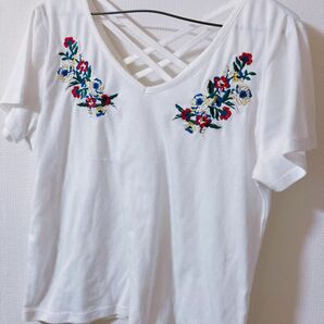 Tシャツ 半袖 刺繍 カットソー