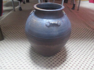  Bizen . flower vase vase . antique flower go in 