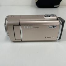 Z◎ JVC ケンウッド 32GB Everio エブリオ フルハイビジョン ピンクゴールド GZ-HM670-N ビデオカメラ ハンディカム キズ汚れ有 通電確認済_画像2