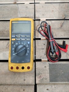 Z* FLUKE Fluke 187 TRUE RMS MULTIMETER цифровой мульти- измерительный прибор America производства работоспособность не проверялась текущее состояние товар 