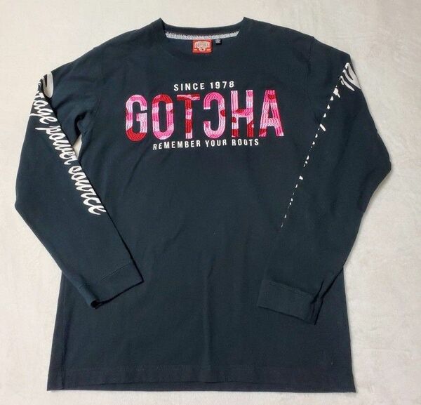 【美品】GOTCHA ガッチャ　長袖　ビッグロゴ　刺繍　ブラック　XLサイズ 長袖Tシャツ ロンT