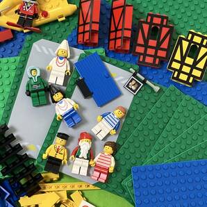 LEGO まとめて 街シリーズ お城シリーズ 騎士の休憩所 城壁 看板 ミニフィグ ボート ジャンク品の画像3