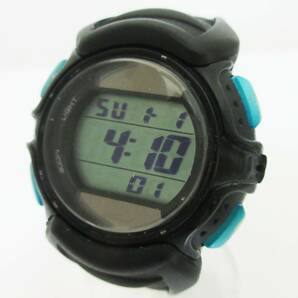 N8711【ソーラー腕時計】Formia FDM7661★デジタル★クォーツ腕時計★SOLARMATIC★ファッション小物 装飾品★メンズ腕時計★中古★の画像1