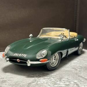 1/18 ブラーゴ ジャガー Eタイプ カブリオレ 本体のみ 欠損 burago cabriolet jaguar e type ミニカー クラシック 1961 グリーン ジャンク