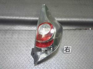 トヨタ（TOYOTA）※同梱不可※アクア NHP10 右テールランプ 品番 81551-52A83 LED点灯OK