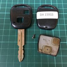 DA15933 ダイハツ 点灯あり 純正 2ボタン キーレス S320G S321G アトレー S320V S330V S321V S331V ハイゼット 青枠 スマートキー_画像1