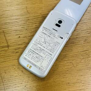 docomo FUJITSU らくらくホン F-01M ホワイト SIMロック解除済 docomo判定◯ NN889 の画像5