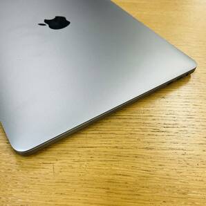 MacBook Pro 13インチ MYD82J/A 2020 Apple M1 8GB 256GB 充放電5回 100% 充電器 NN1269の画像7