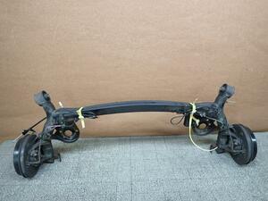 トレジア DBA-NCP125X RアクスルビームASSY 1.5I スポーツリミテッド 4WD 1NZ-FE 8V9 42110-52281