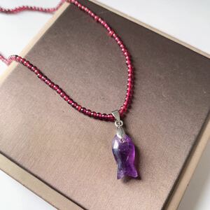 * garnet (.. stone )+ purple crystal ( amethyst )* necklace * pendant * Power Stone * natural stone * pouch attaching * in present .027P41503